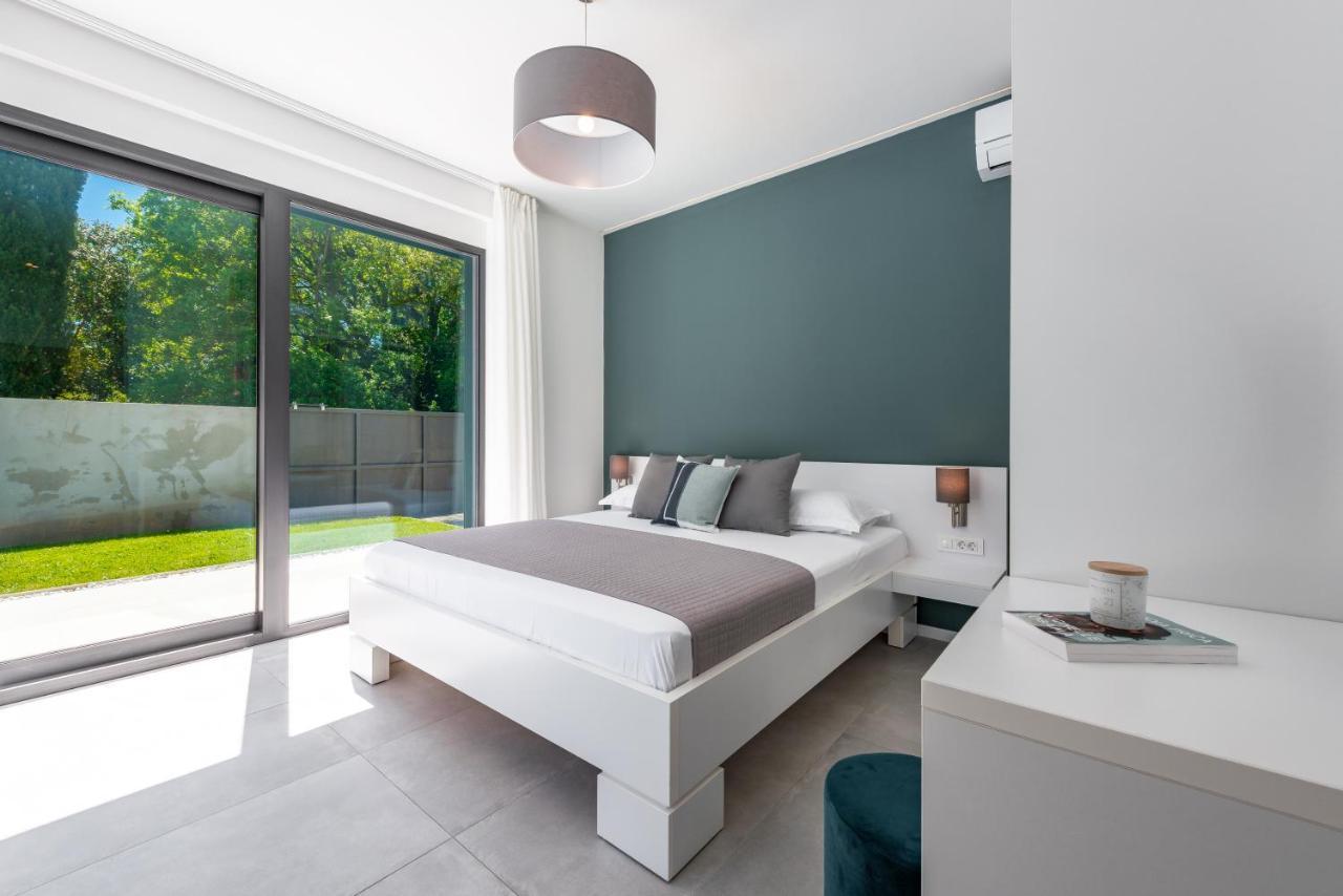 Villa Oasis - Your Luxury Home Away From Home Celopeci Екстериор снимка