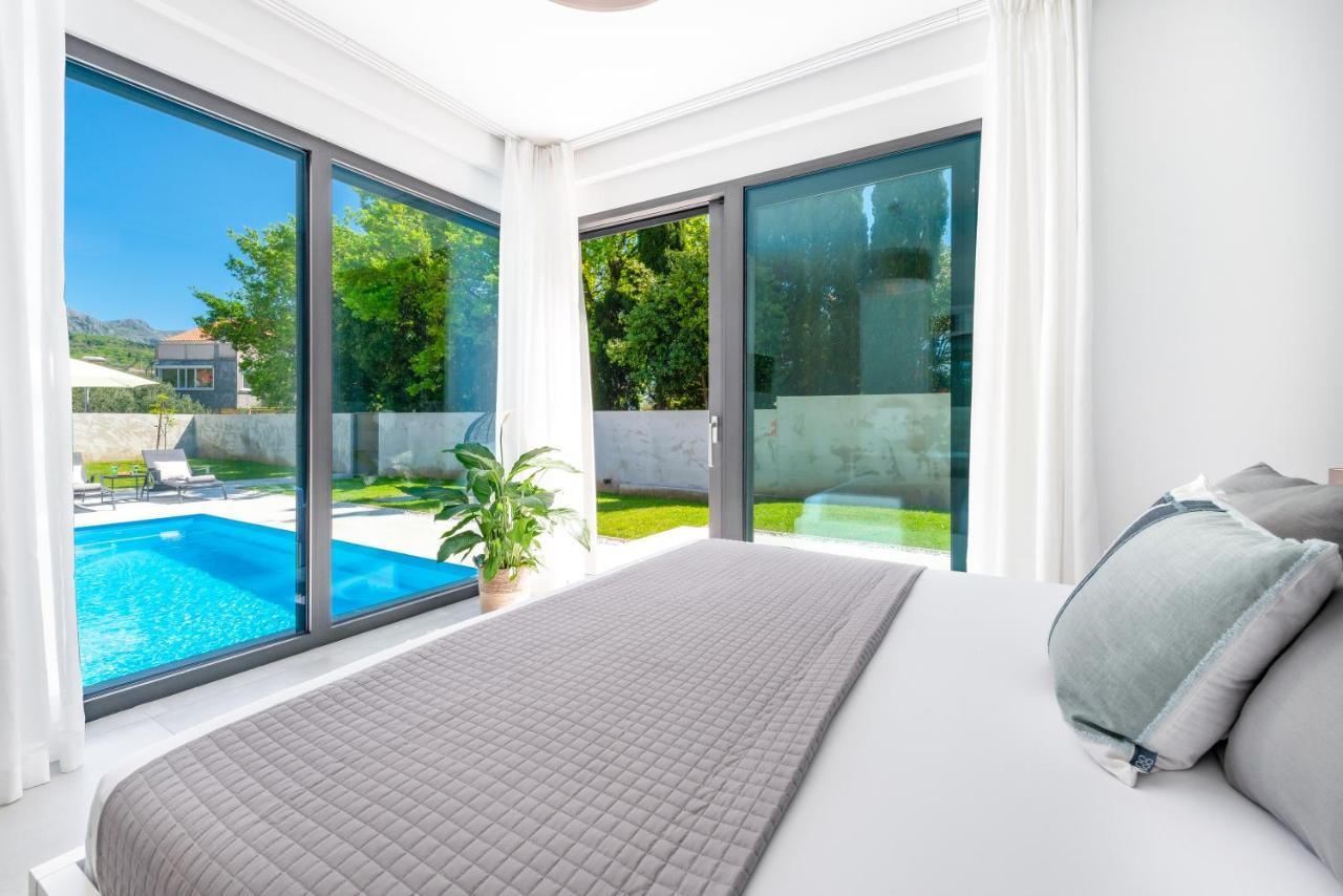 Villa Oasis - Your Luxury Home Away From Home Celopeci Екстериор снимка