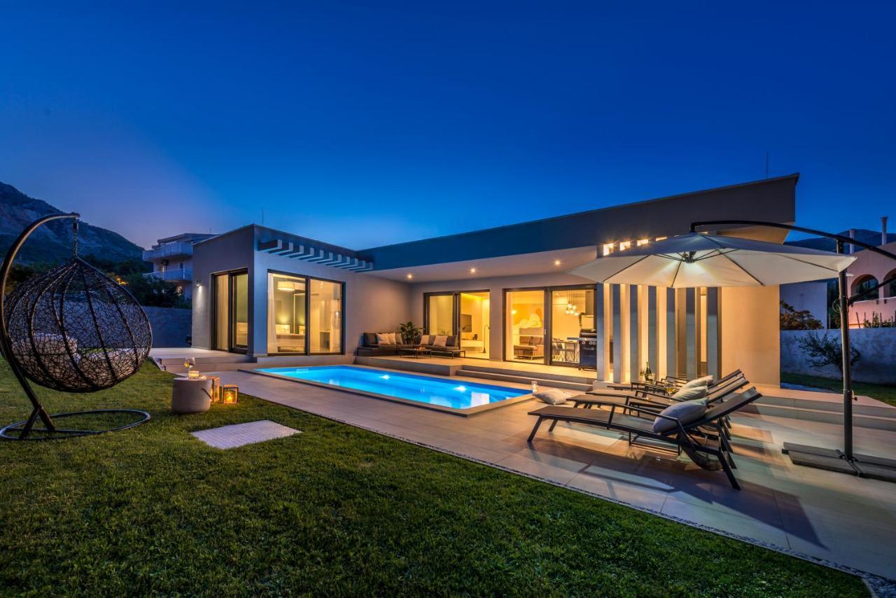 Villa Oasis - Your Luxury Home Away From Home Celopeci Екстериор снимка