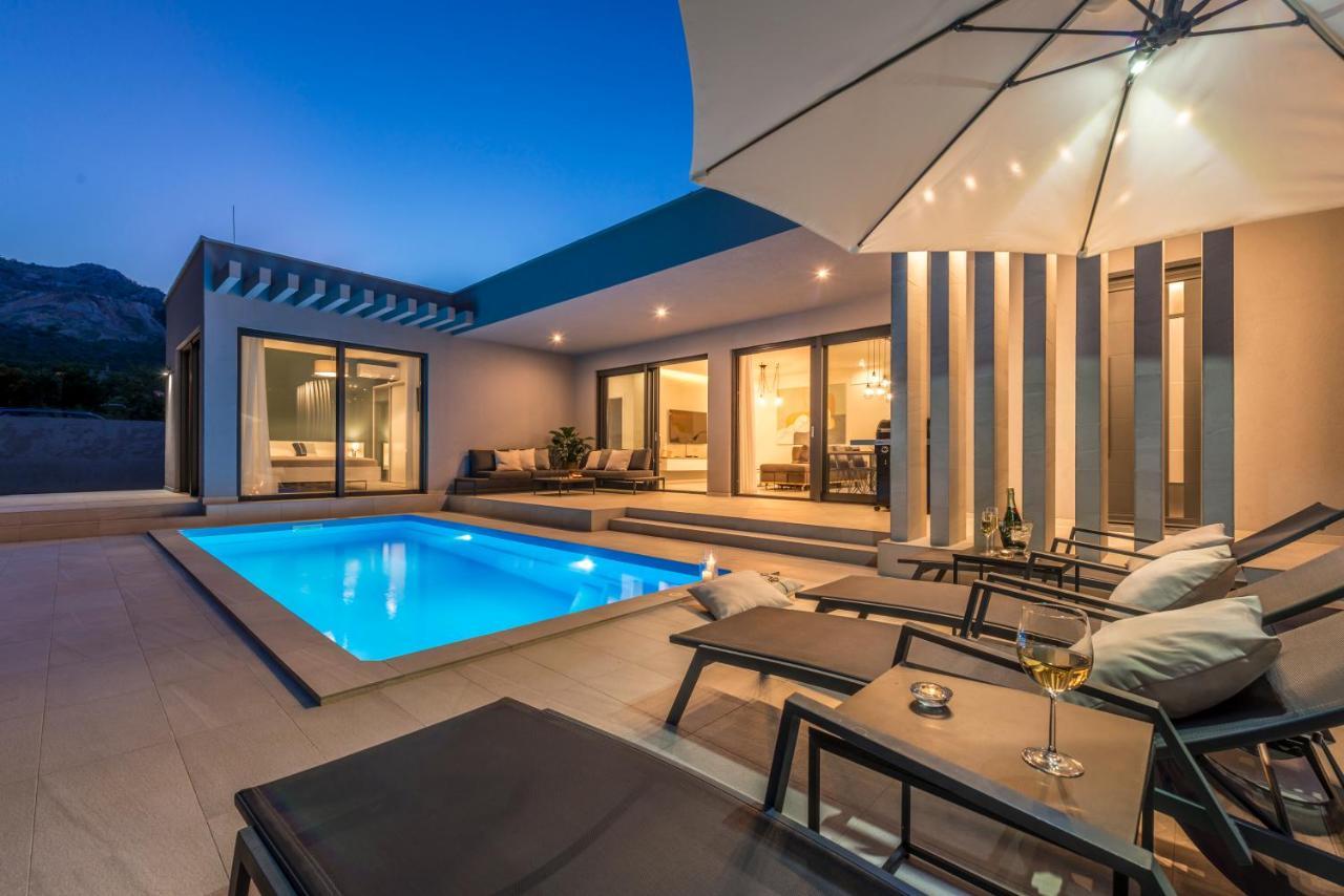 Villa Oasis - Your Luxury Home Away From Home Celopeci Екстериор снимка